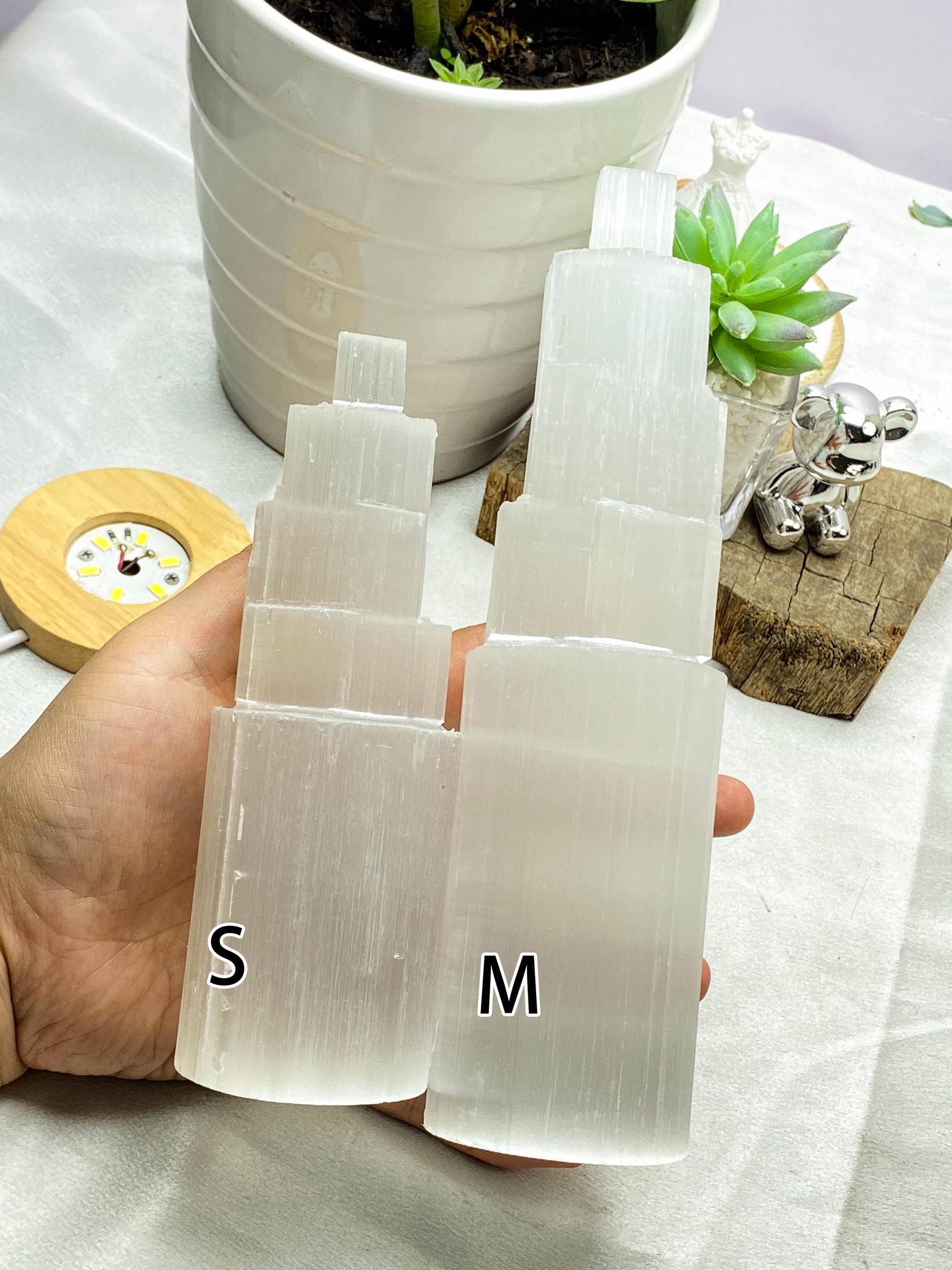 Natural Selenite Charging Tower with Lamp , High-Vibrational Energy Cleanser , Crystal Charging Stand , Crystal Tower , Crystal Energy